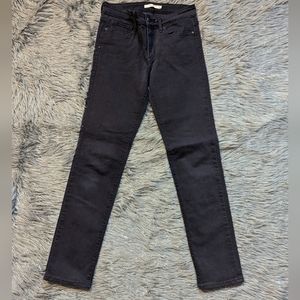 Women's Levi's jeans